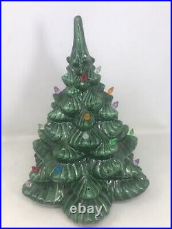 Vintage 1 Piece Byron Mold Ceramic 14 Lighted Christmas Tree Green EUC