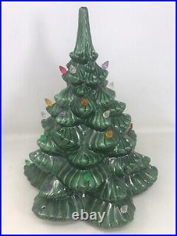Vintage 1 Piece Byron Mold Ceramic 14 Lighted Christmas Tree Green EUC