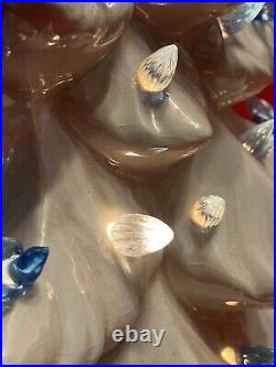 Vintage 16 Atlantic Mold Ceramic Christmas Tree Base Pearl White 80s (Flaws)