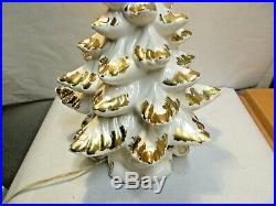 Vintage 17-18 Atlantic Mold White Gold Ceramic Christmas Tree w Musical Stand