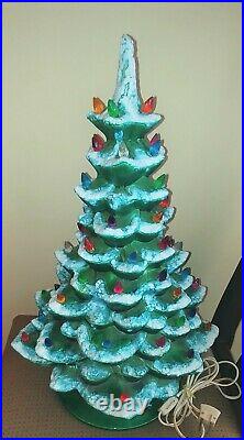 Vintage 19 Arnel 577 Illuminated Ceramic Flocked Christmas Tree with Lights