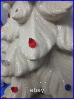 Vintage 19 Atlantic Mold White Ceramic Christmas Tree With Base