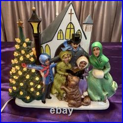 Vintage 1965 Atlantic Mold Lighted Christmas Tree Carolers Music Box Ceramic