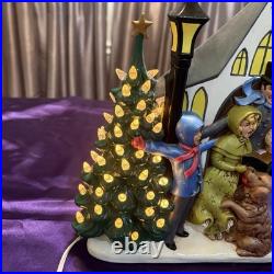 Vintage 1965 Atlantic Mold Lighted Christmas Tree Carolers Music Box Ceramic