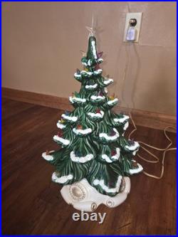 Vintage 1970's Atlantic Mold Ceramic Lighted Christmas Tree withBase 18