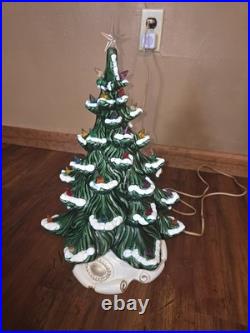 Vintage 1970's Atlantic Mold Ceramic Lighted Christmas Tree withBase 18