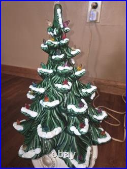 Vintage 1970's Atlantic Mold Ceramic Lighted Christmas Tree withBase 18