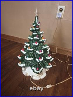 Vintage 1970's Atlantic Mold Ceramic Lighted Christmas Tree withBase 18