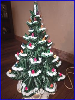 Vintage 1970's Atlantic Mold Ceramic Lighted Christmas Tree withBase 18