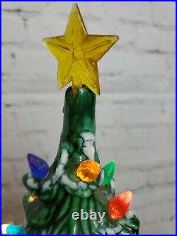 Vintage 1970s ATLANTIC MOLD Lit Ceramic Flocked Christmas Tree withMusic 17