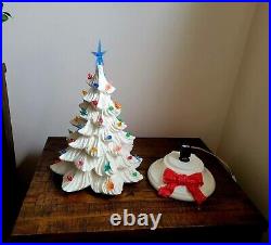 Vintage 1970s White Ceramic Lighted Christmas Tree with Doves 1 of a Kind 18