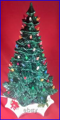 Vintage 1972 Byron Molds 21 Ceramic Christmas Tree Lighted w Peg Lights & Base