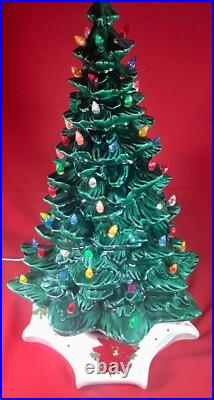 Vintage 1972 Byron Molds 21 Ceramic Christmas Tree Lighted w Peg Lights & Base