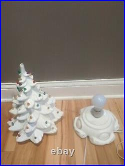 Vintage 1973 24 White 4 Piece Ceramic Christmas Tree Atlantic Mold
