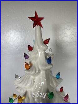 Vintage 1976 Atlantic Mold White Light Up Christmas Tree White 16.5 Tall