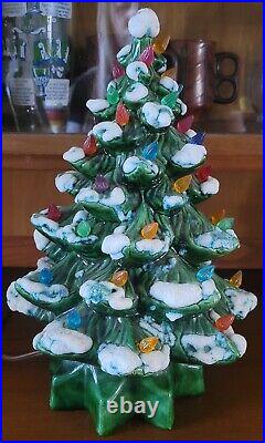 Vintage 1976 Ceramic Mold Snow Cap Lights Christmas Tree 13 Origional