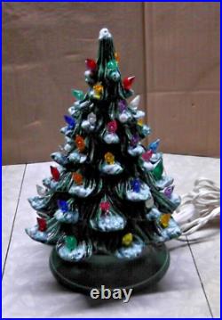 Vintage 1978 Ceramic Pottery Mold Christmas Tree Green 10 Lights Up
