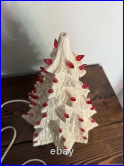 Vintage 1979 Scioto Ceramics 12 Lighted Ceramic Christmas Tree & Base RARE