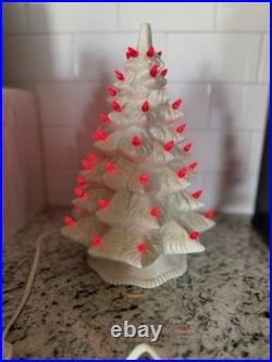 Vintage 1979 Scioto Ceramics 12 Lighted Ceramic Christmas Tree & Base RARE