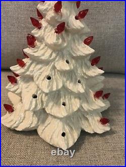 Vintage 1981 Nowell Ceramic White Christmas Tree 12 With Star! Great Condition