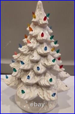 Vintage 1982 Mr. Christmas 13 White Porcelain Ceramic Tree Works