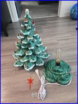 Vintage 20.5 X14 Flocked Atlantic Mold Ceramic Christmas Tree Scroll Base Star