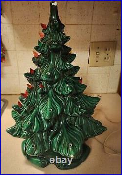 Vintage 20 Atlantic Mold Ceramic Light Up Christmas Tree Extra Lights Pine Tree