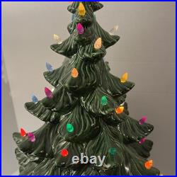 Vintage 24 Atlantic Mold Ceramic Christmas Tree Green 25x15 Ornament