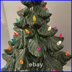 Vintage 24 Atlantic Mold Ceramic Christmas Tree Green 25x15 Ornament