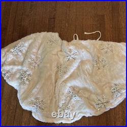 Vintage 4' EVERGLEAM Pom Pom Retro Stainless Aluminum Christmas Tree 4 Ft