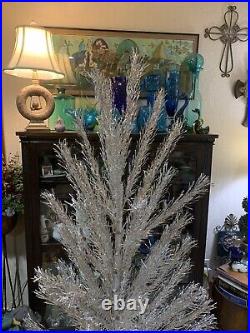 Vintage 4 ft Aluminum Christmas Tree 52 Branches & Original Box & Sleeves