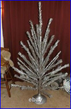 Vintage 6 Foot 58 Branch 1950's Aluminum Glitter Christmas Tree Metal Tree Corp