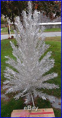 Vintage 6 Foot EVERGLEAM 94 Branch Deluxe ALUMINUM CHRISTMAS TREE, Stainless