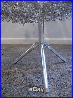 Vintage 6-Ft Evergleam Aluminum Xmas Tree 94 Branch+Sleeves+Tripod Stand+Box