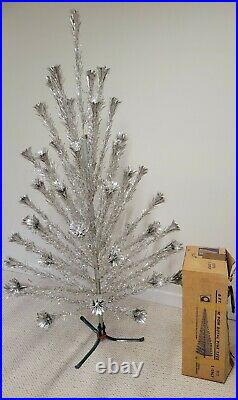Vintage 6' Pom Pom Christmas Tree Complete With Original Box And Paper Tubes