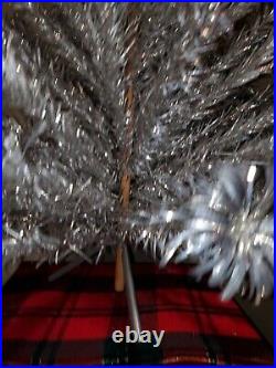 Vintage 6 ft. Aluminum Christmas Tree with Sleeves & Box 94 Limbs