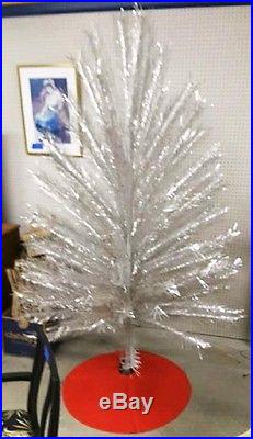 Vintage 7-1/2' Aluminum Christmas Tree 100 Branches With Snapit Color Wheel