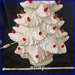 Vintage 70's Atlantic Mold Pearl White Ceramic Red Lighted Christmas Tree 17