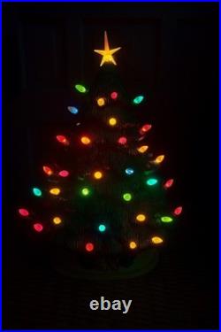 Vintage 70's Green Ceramic Light Up Christmas Tree Holly Base 16 Vintage 70's Green Ceramic Light Up Christmas Tree Holly Base 16