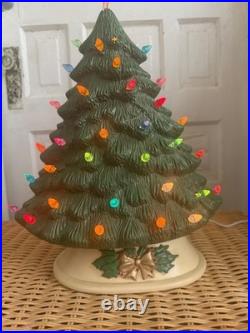 Vintage 70's Green Ceramic Light Up Christmas Tree Holly Base 16 Vintage 70's Green Ceramic Light Up Christmas Tree Holly Base 16