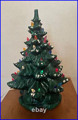 Vintage ATLANTIC MOLD Green Illuminated Ceramic Christmas Tree w Lights, 16