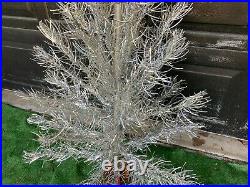 Vintage Aluminum Christmas Tree 4' (48) 40 Branches