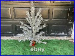 Vintage Aluminum Christmas Tree 4' (48) 40 Branches