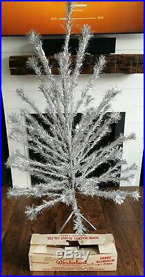 Vintage Aluminum Christmas Tree 6.5' Tall 57 Branches Original Box Wonderland