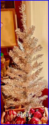 Vintage Aluminum Christmas Tree, Tabletop Size, Mcm, Has Nice Heavy Stand, Euc