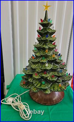 Vintage Arnel's Ceramic Christmas Tree 20 Lighted With Music Box 1977