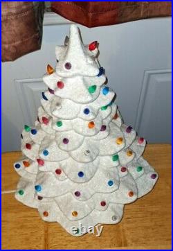 Vintage Arnel's Ceramic White Glitter Flocked Christmas Tree withMusical Base 19