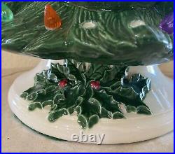 Vintage Atlantic Mold 15 Ceramic Christmas Tree with MUSIC BOX White Base