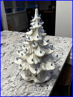 Vintage Atlantic Mold 17 Lighted Ceramic Christmas Tree White With Music Base