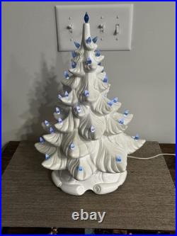 Vintage Atlantic Mold 17 Lighted Ceramic Christmas Tree White With Music Base